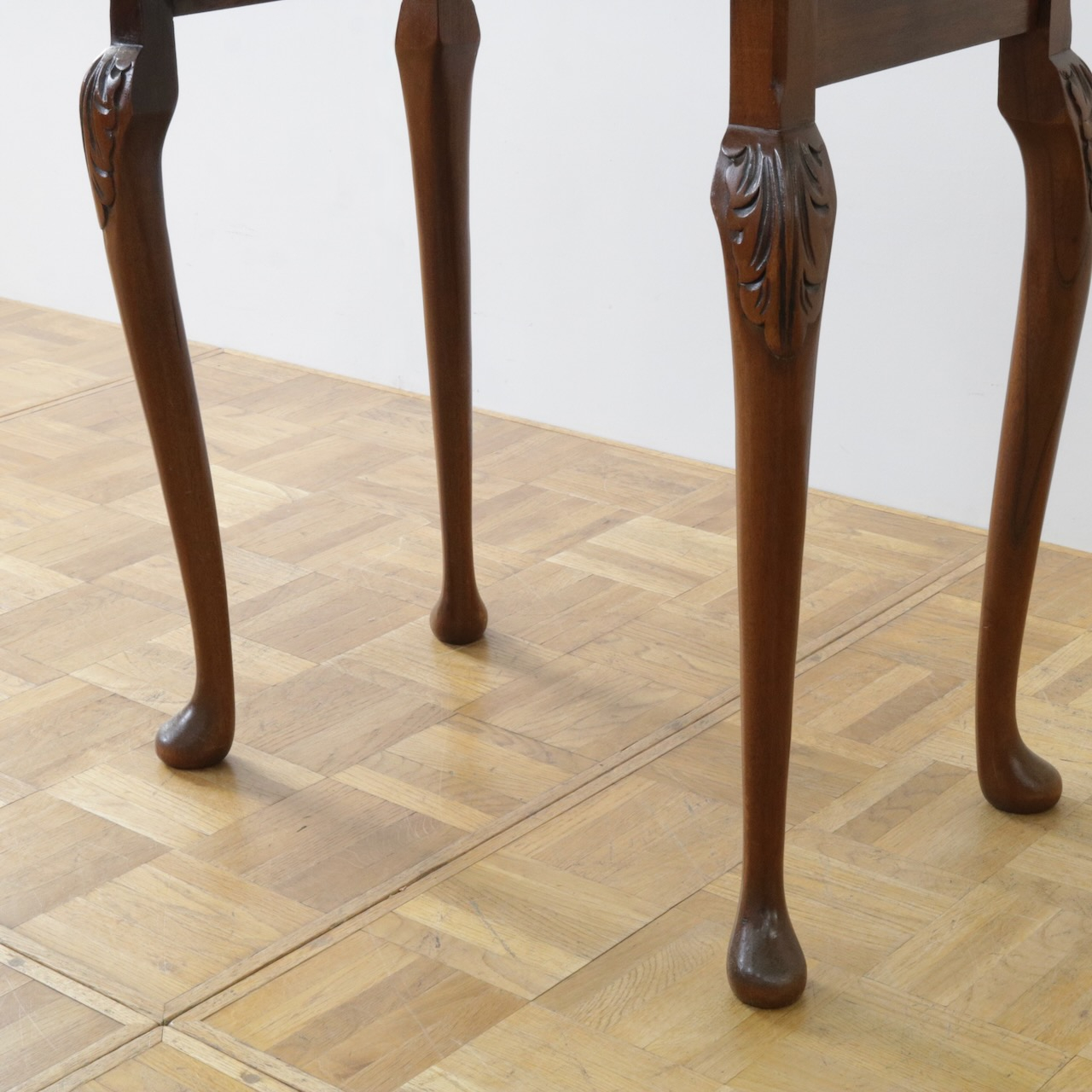 ネストテーブル