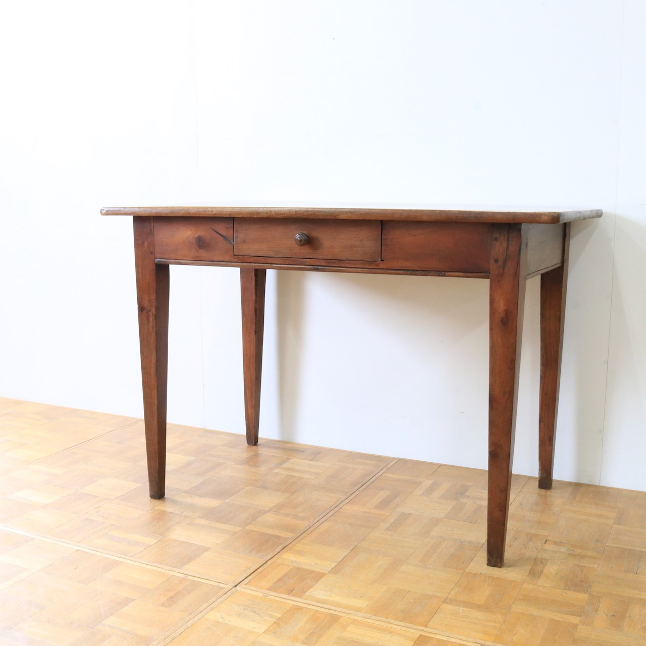 ダイニングテーブル