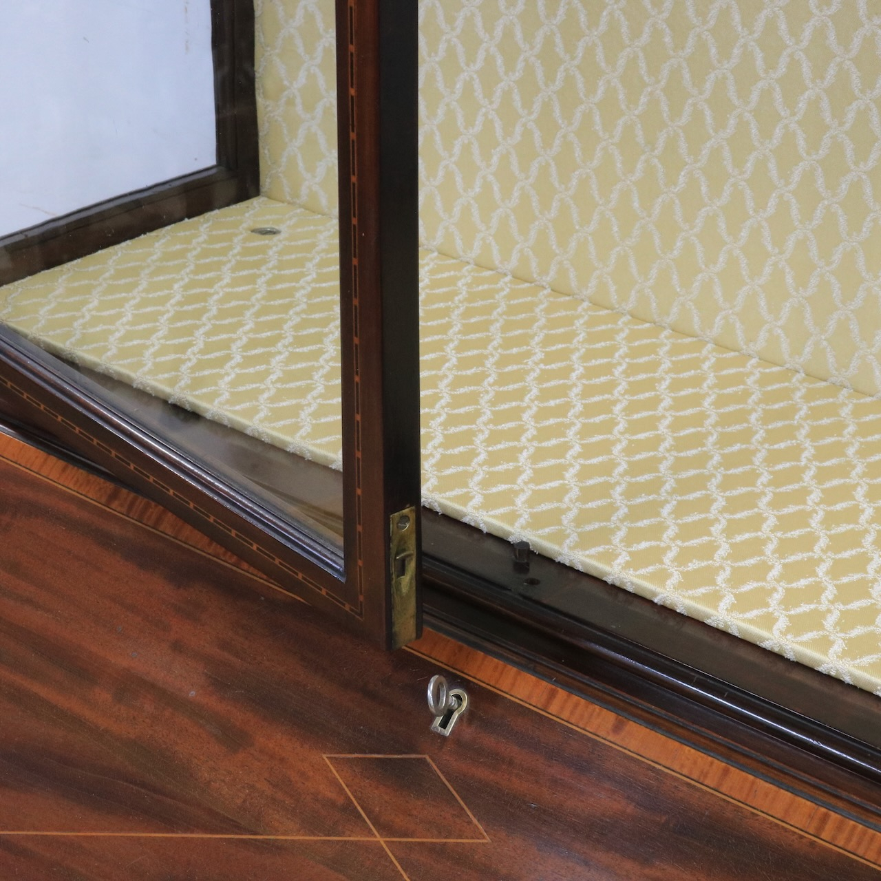 ビューローブックケース