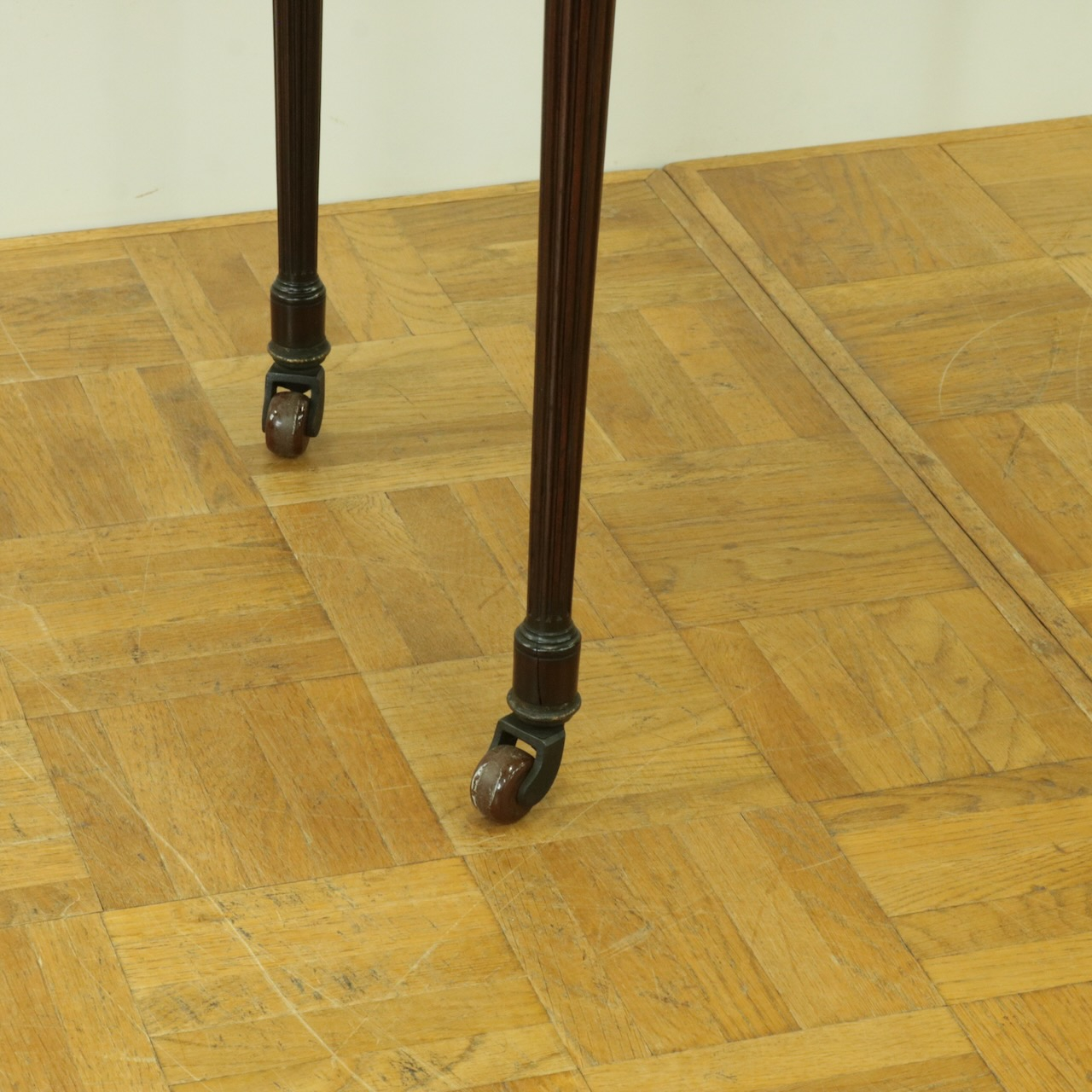 オケージョナルテーブル