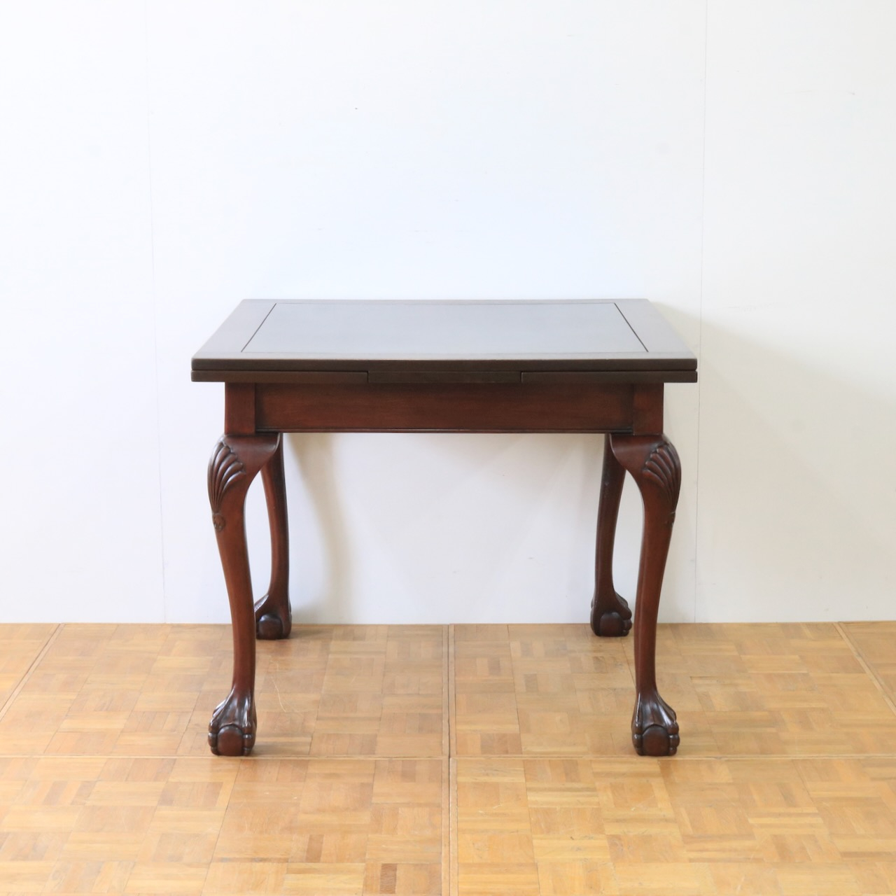 ドローリーフテーブル