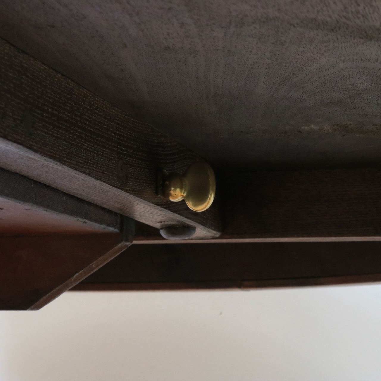 ダイニングテーブル