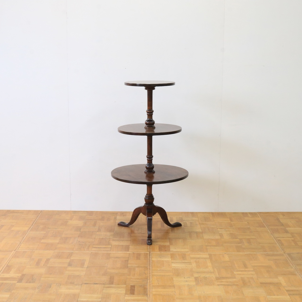 ダムウェイターテーブル