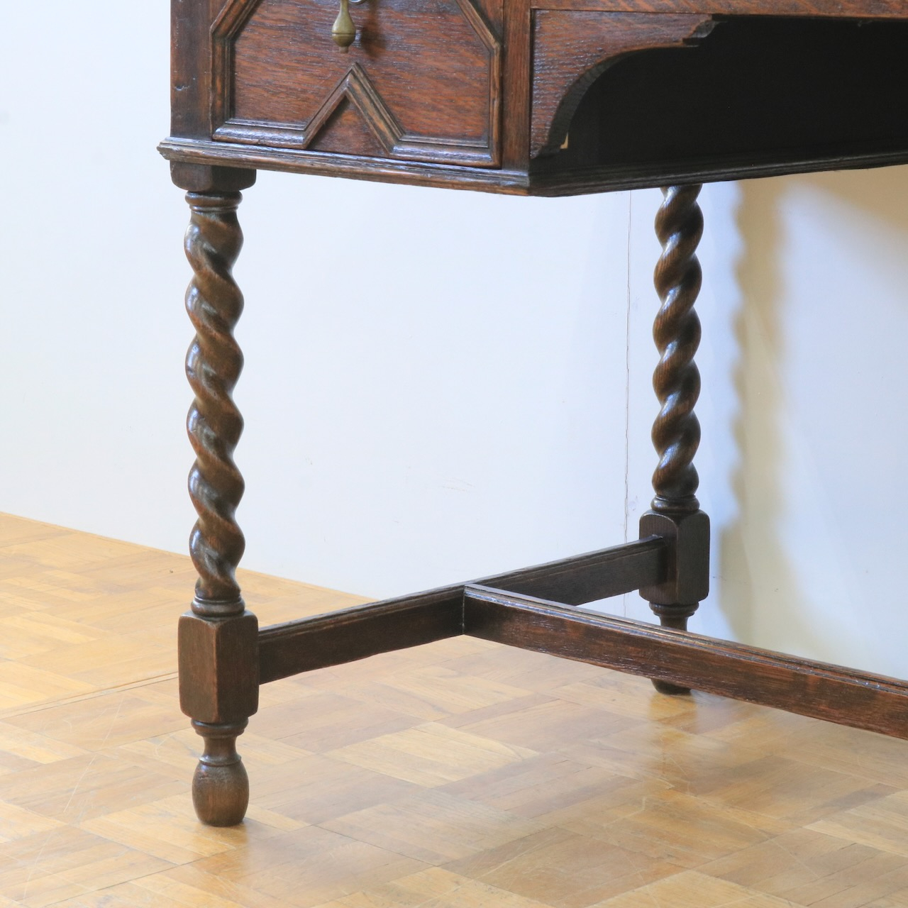 ライティングデスク