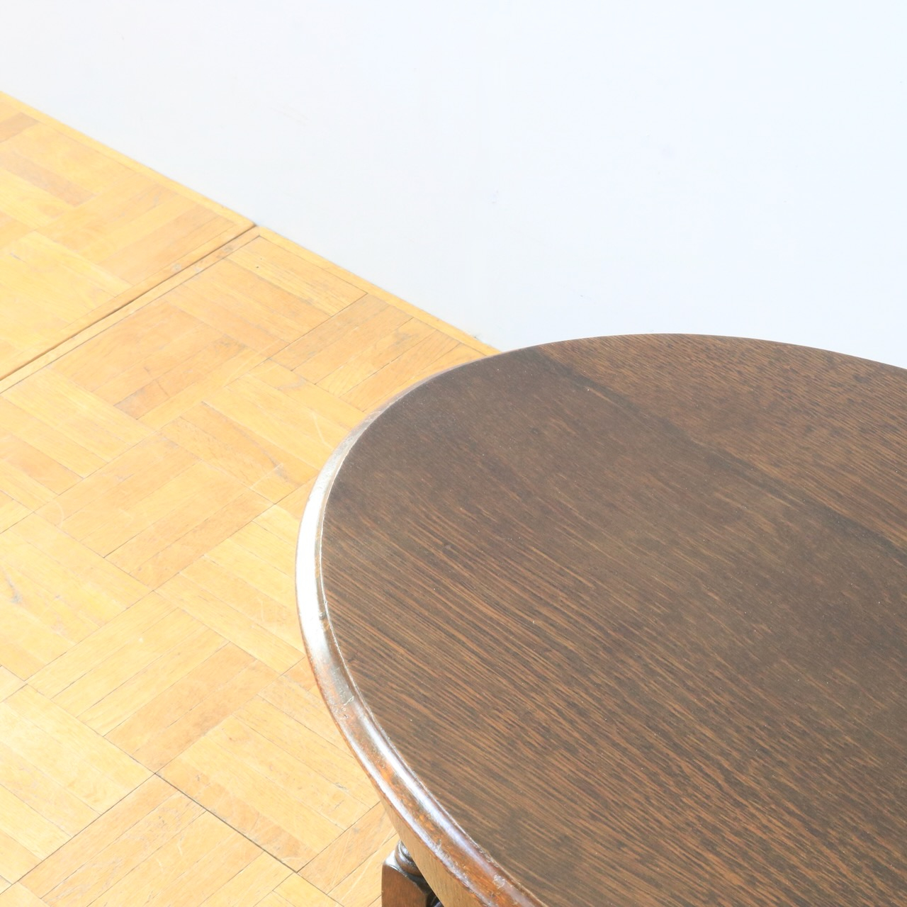 コーヒーテーブル