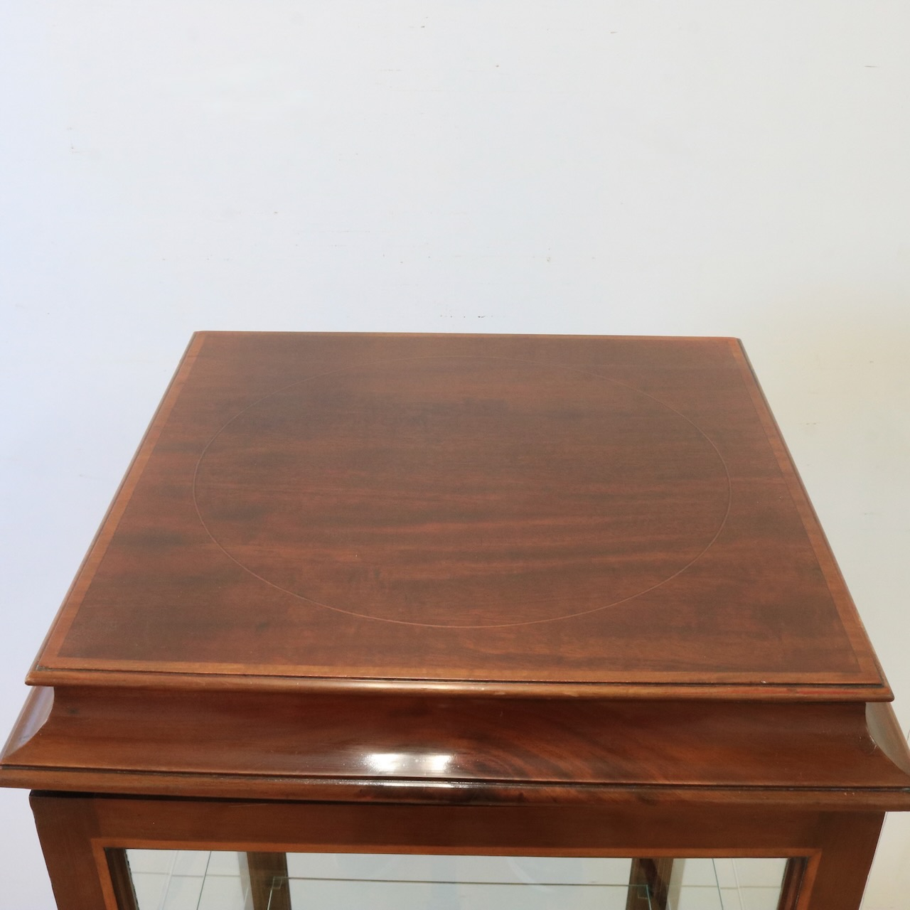 ショップキャビネット