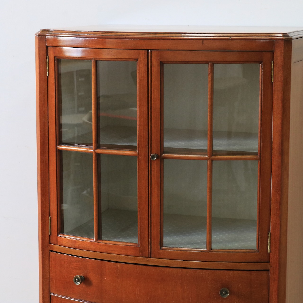 ミュージックキャビネット