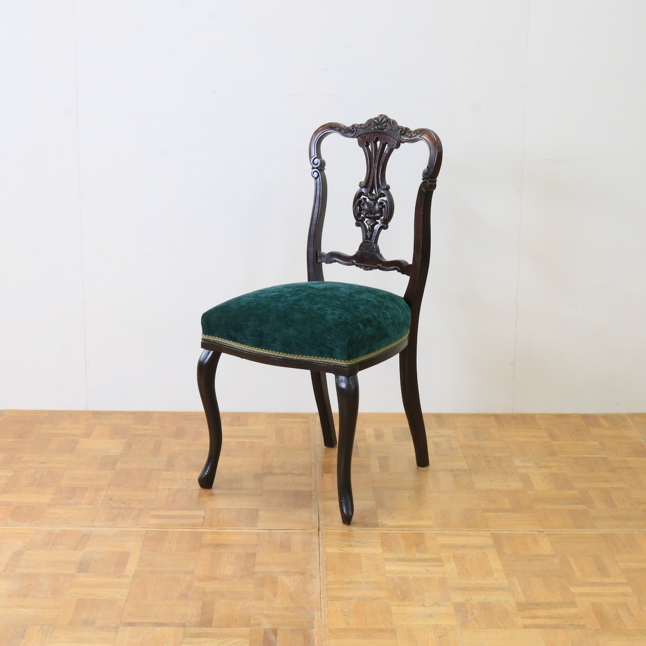 サイドチェアー