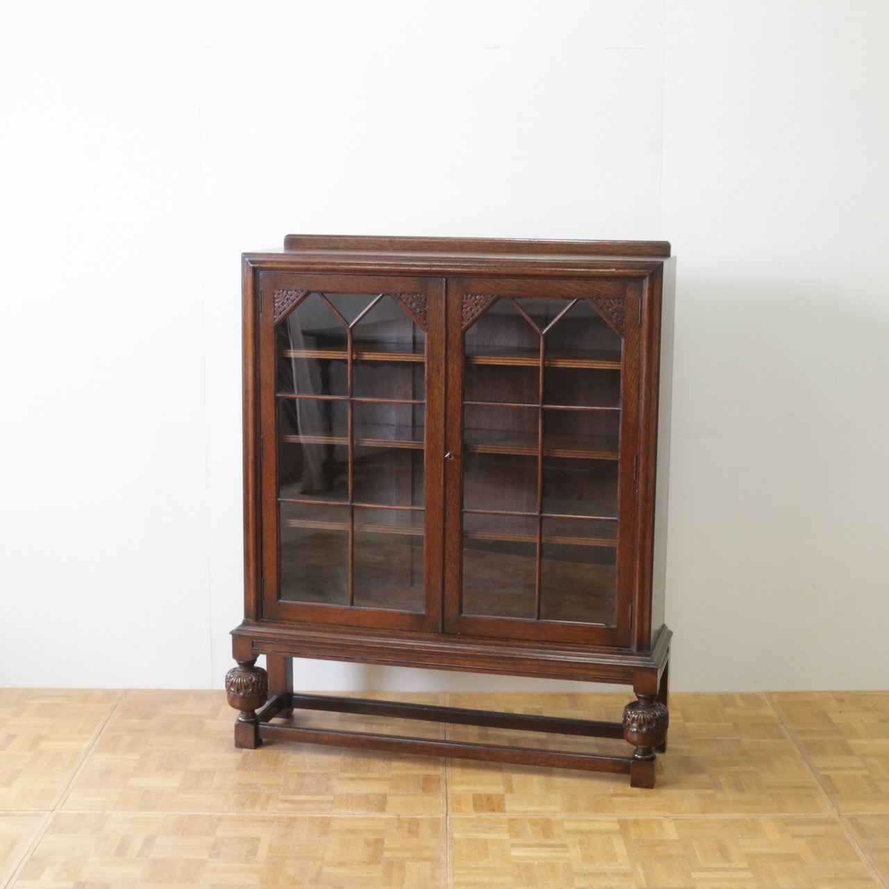 ブックケース