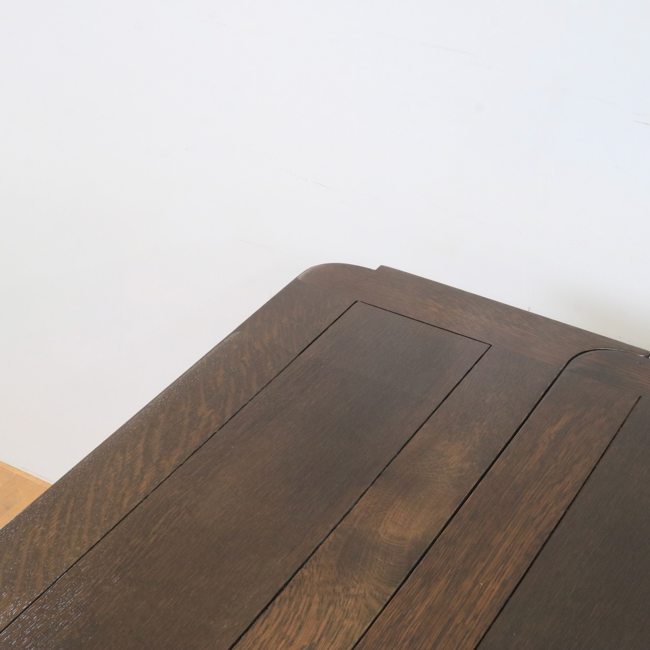 ドローリーフテーブル