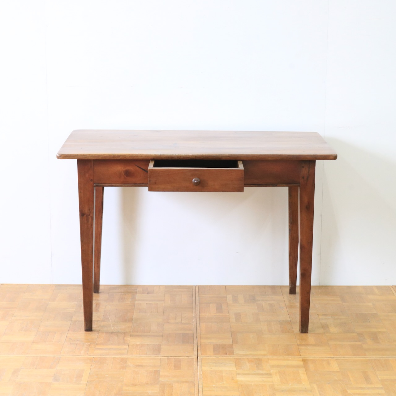 ダイニングテーブル