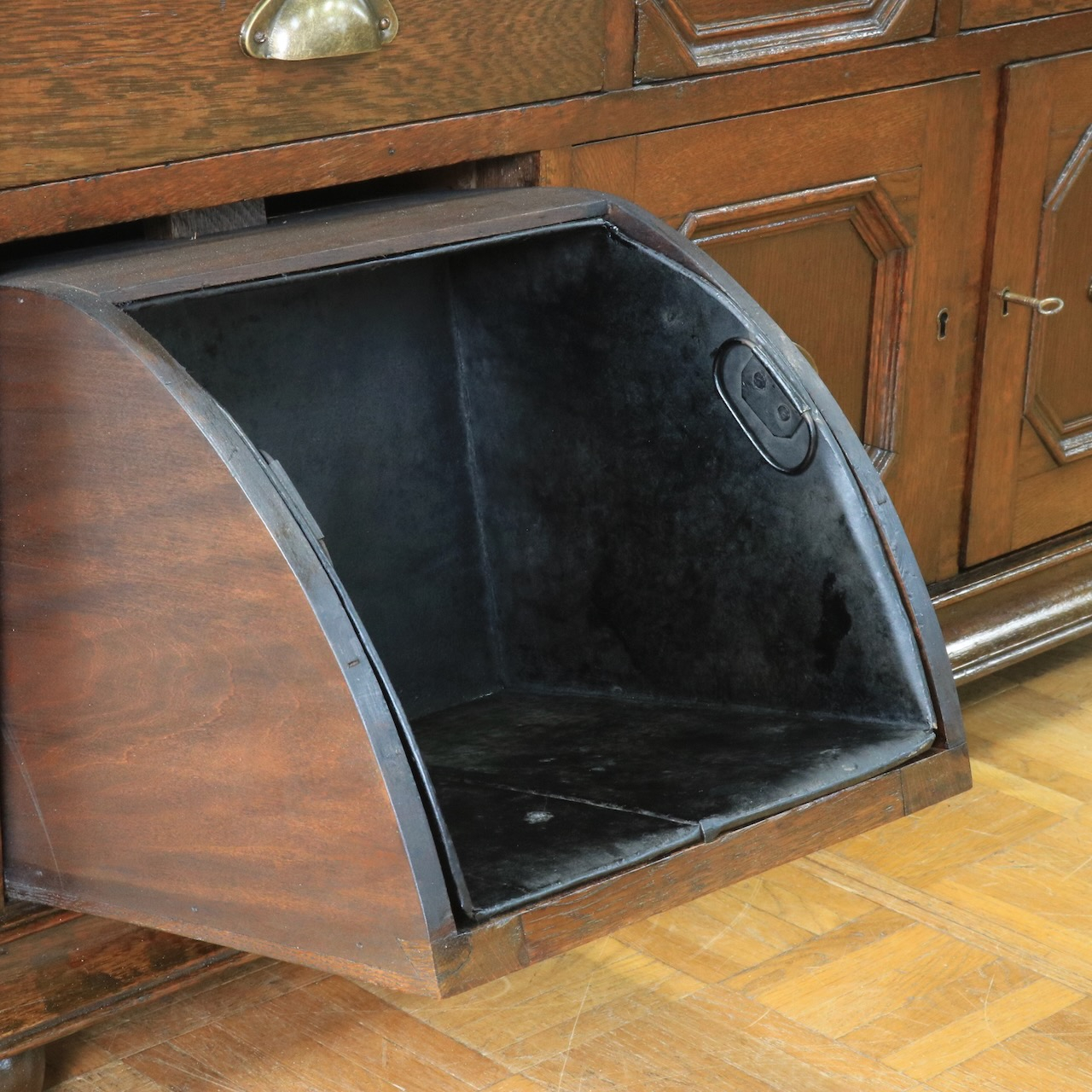 デンティストキャビネット