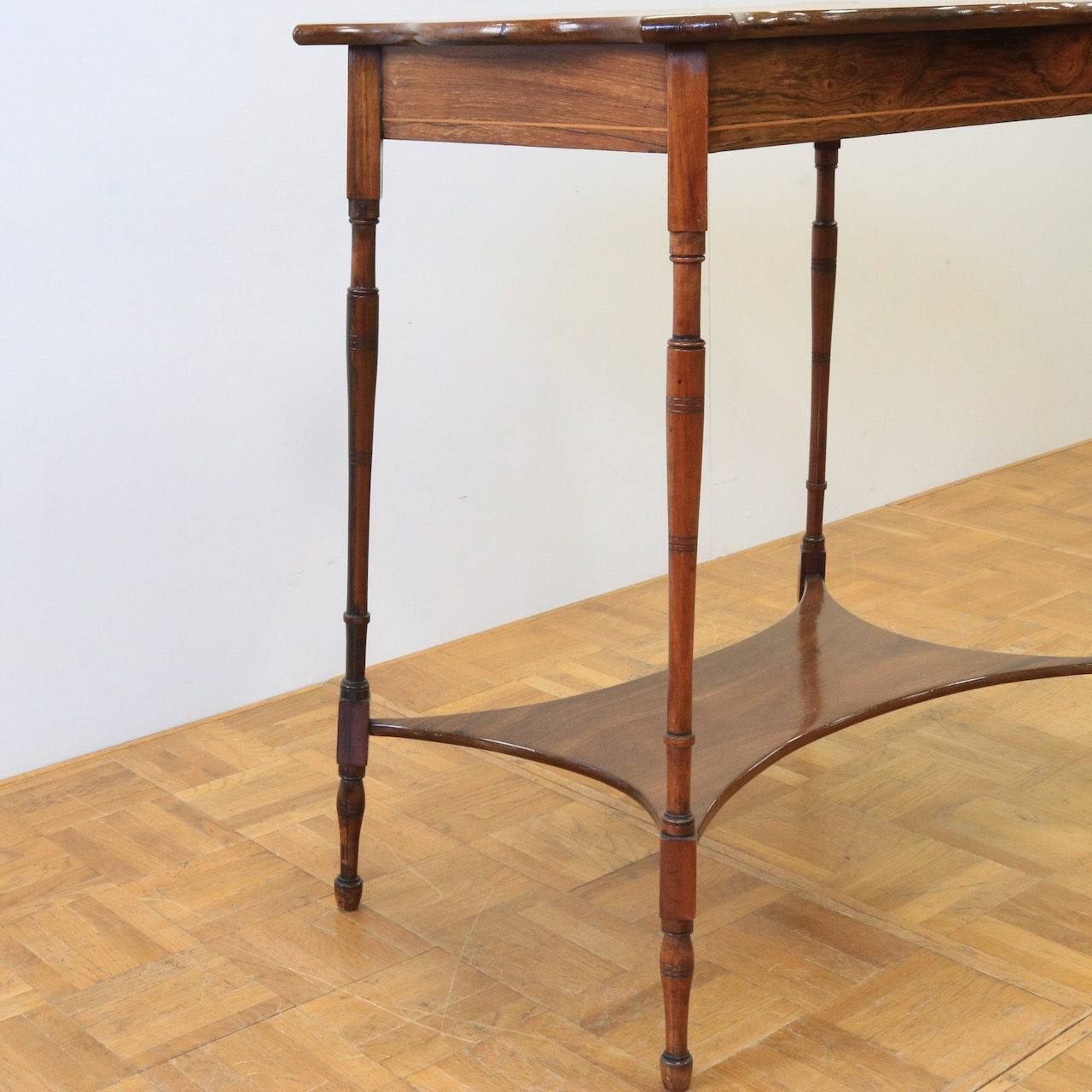 オケージョナルテーブル