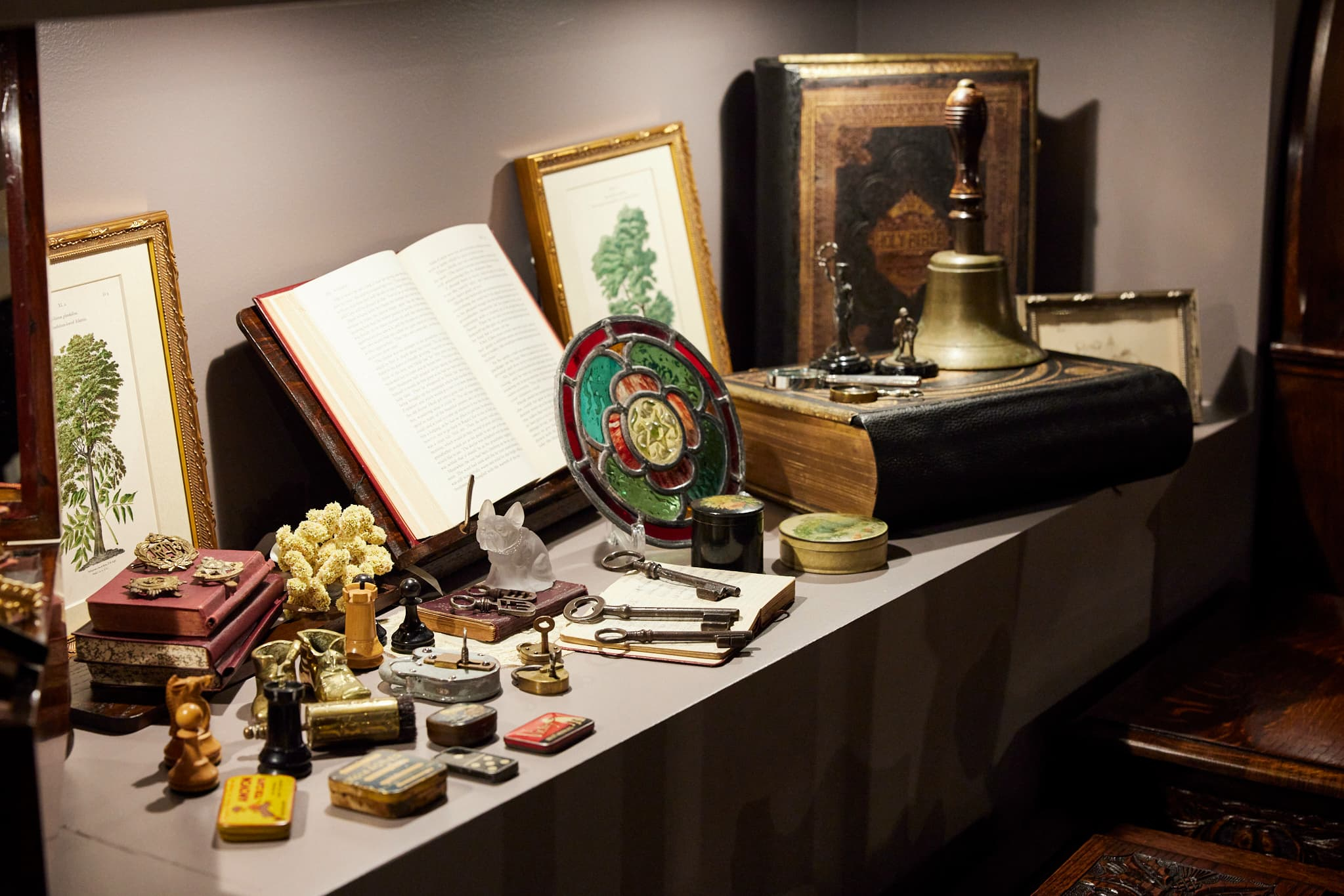 オーバーチュア店店内画像