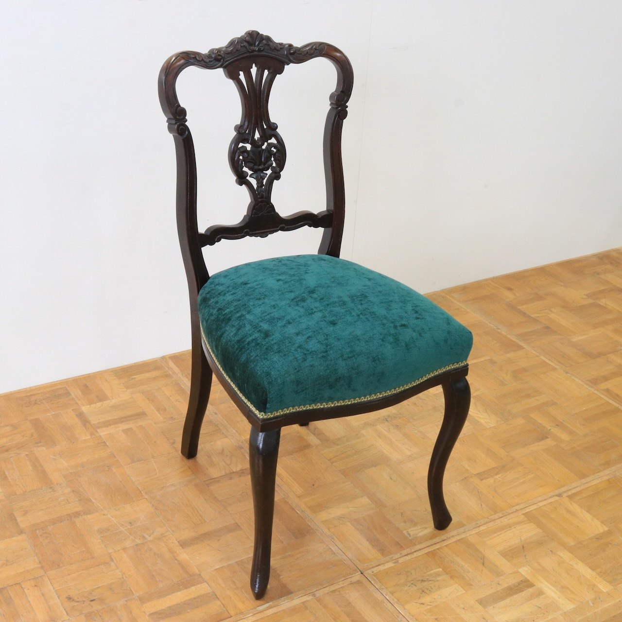 サイドチェアー