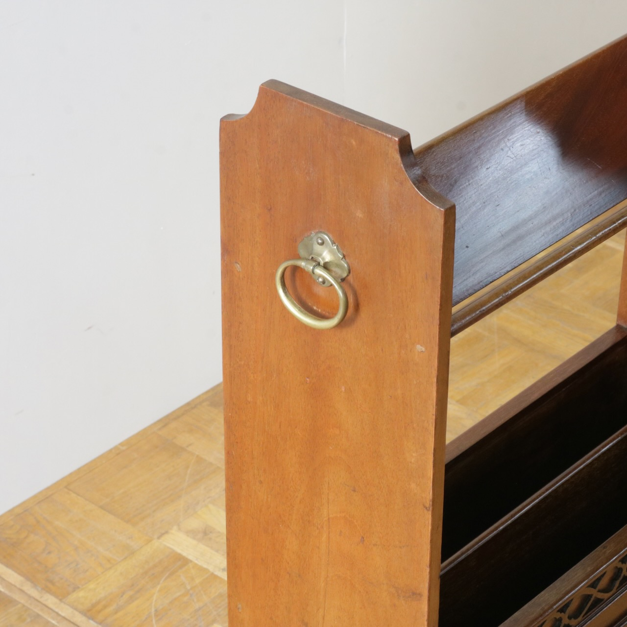 マガジンラック