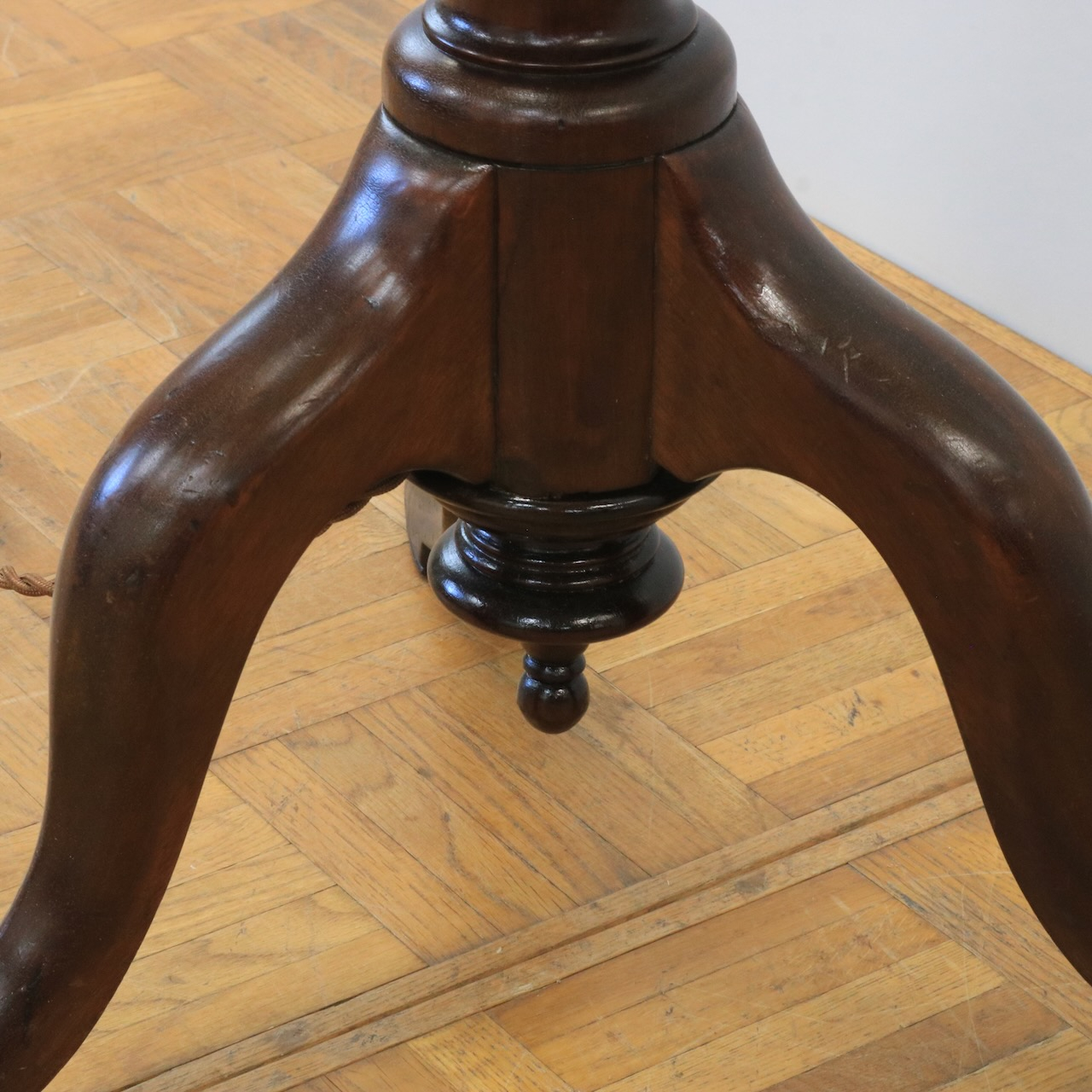 フロアスタンド