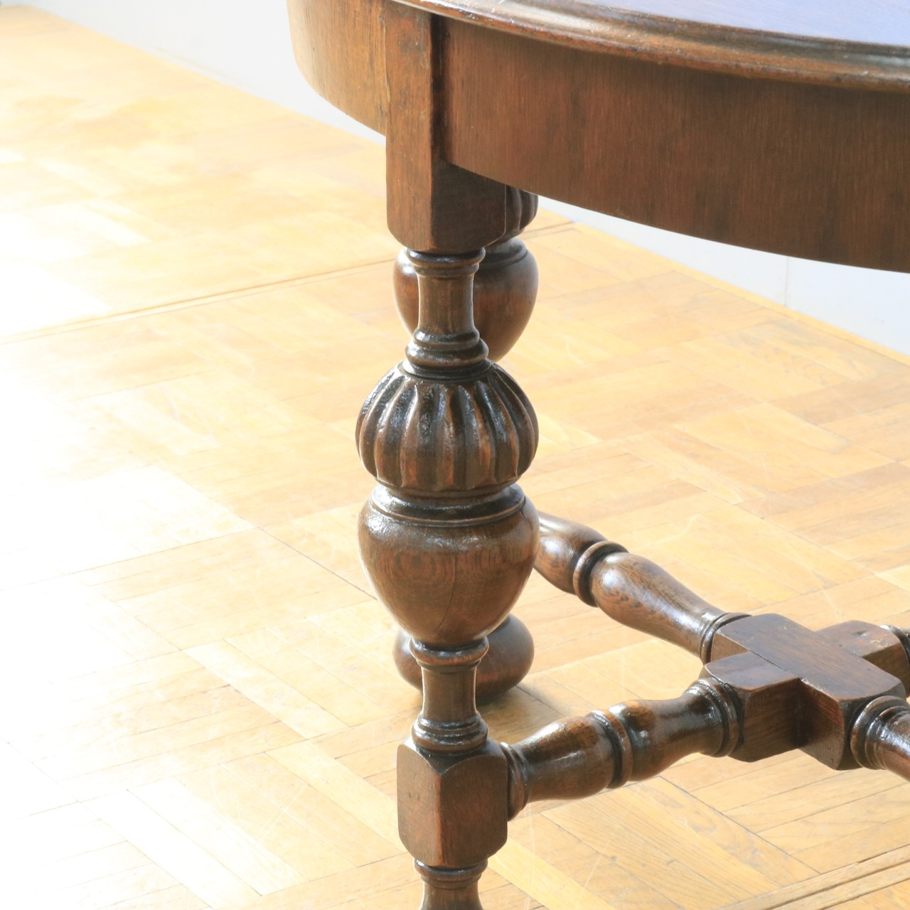 コーヒーテーブル