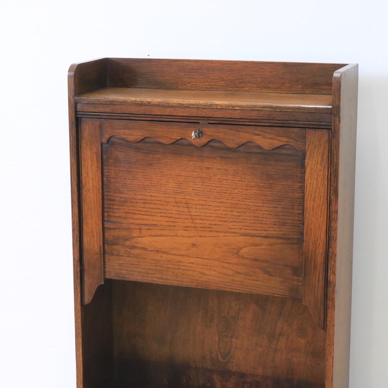 スチューデントビューロー