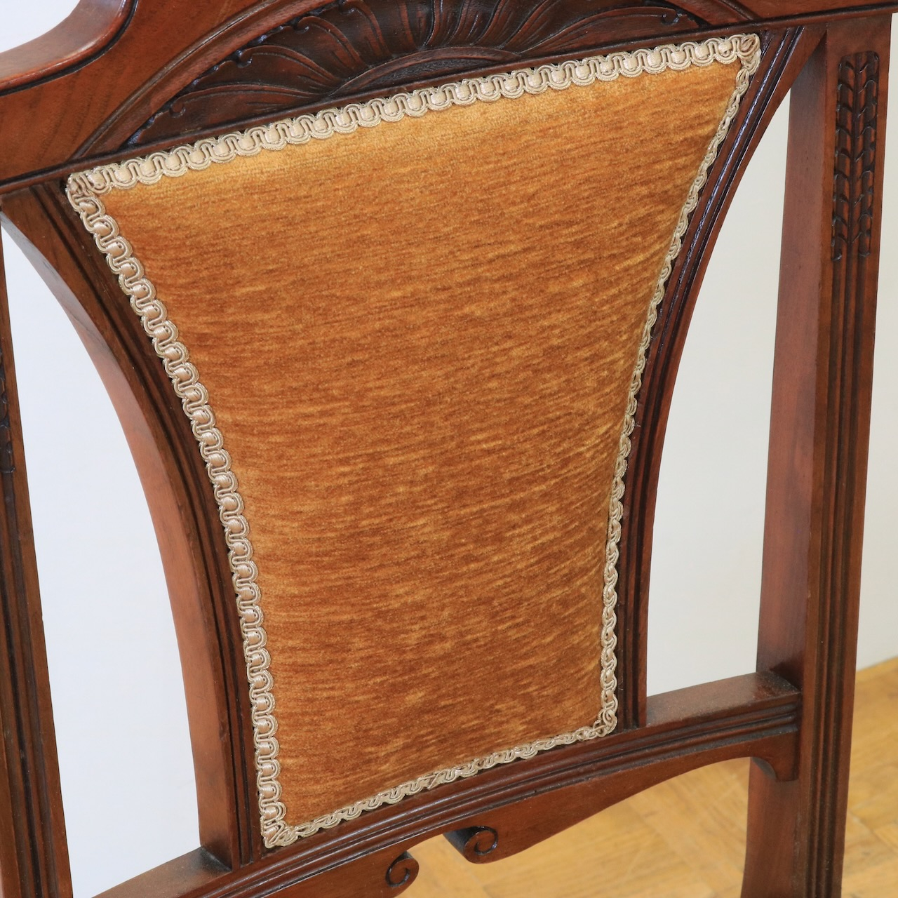 サイドチェアー