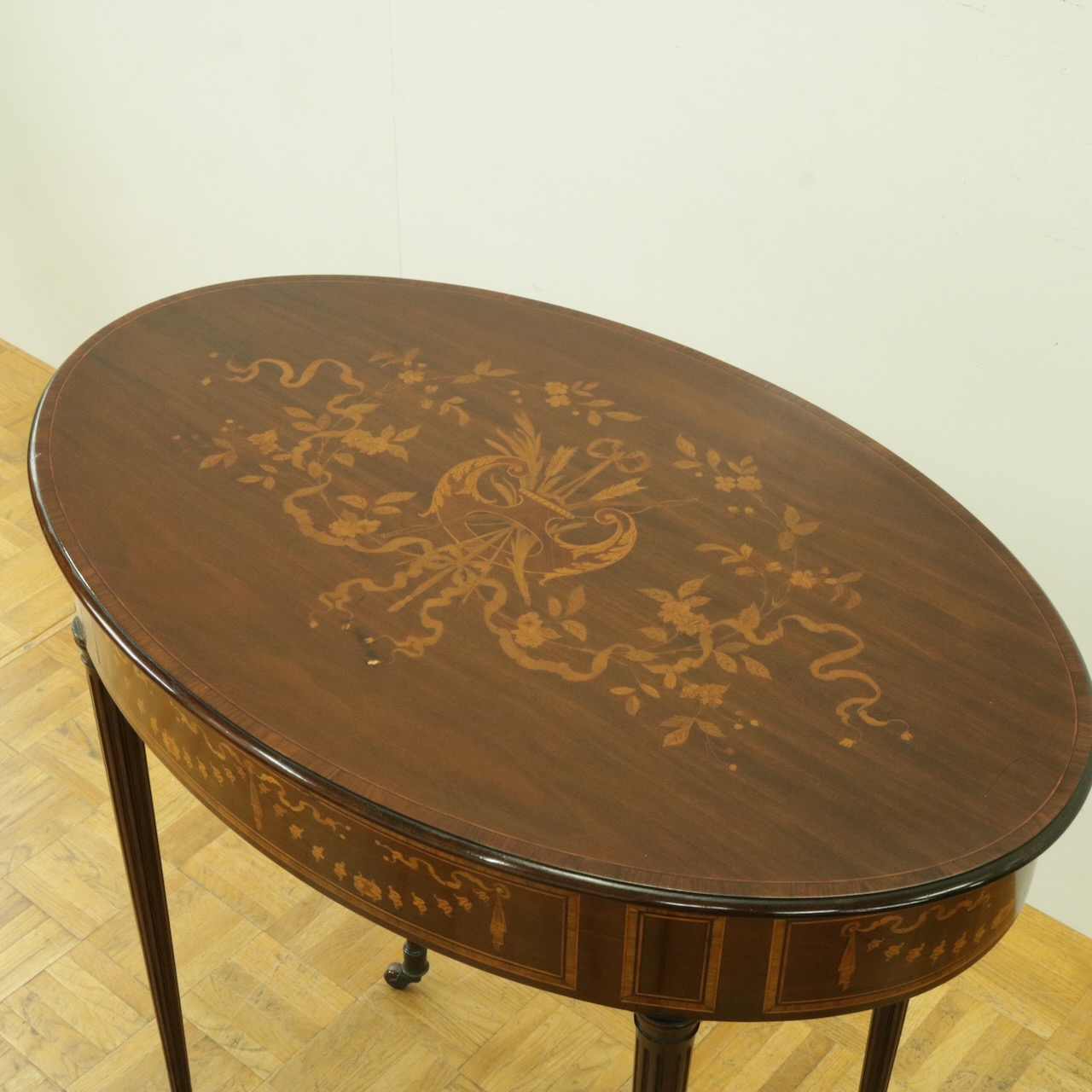 オケージョナルテーブル