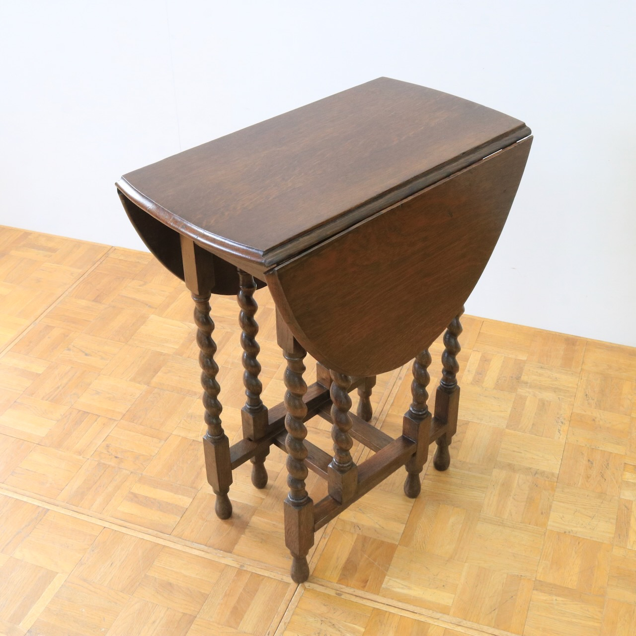 ゲートレッグテーブル