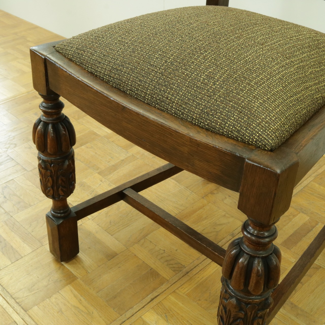 オークチェアー