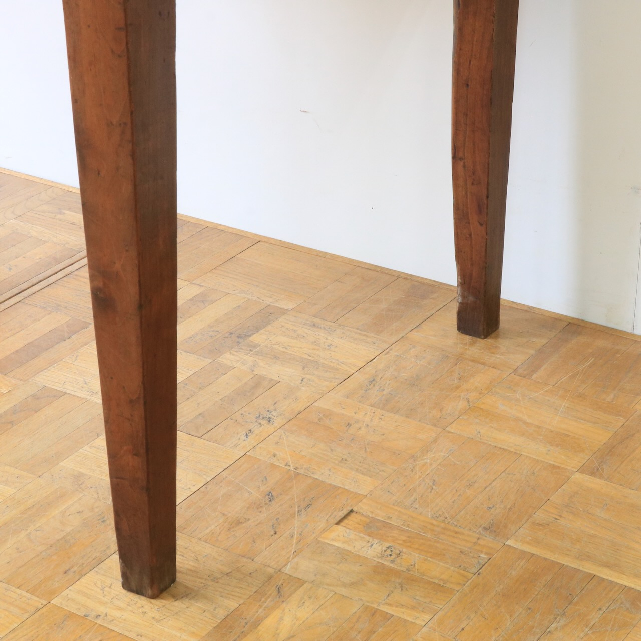 ダイニングテーブル