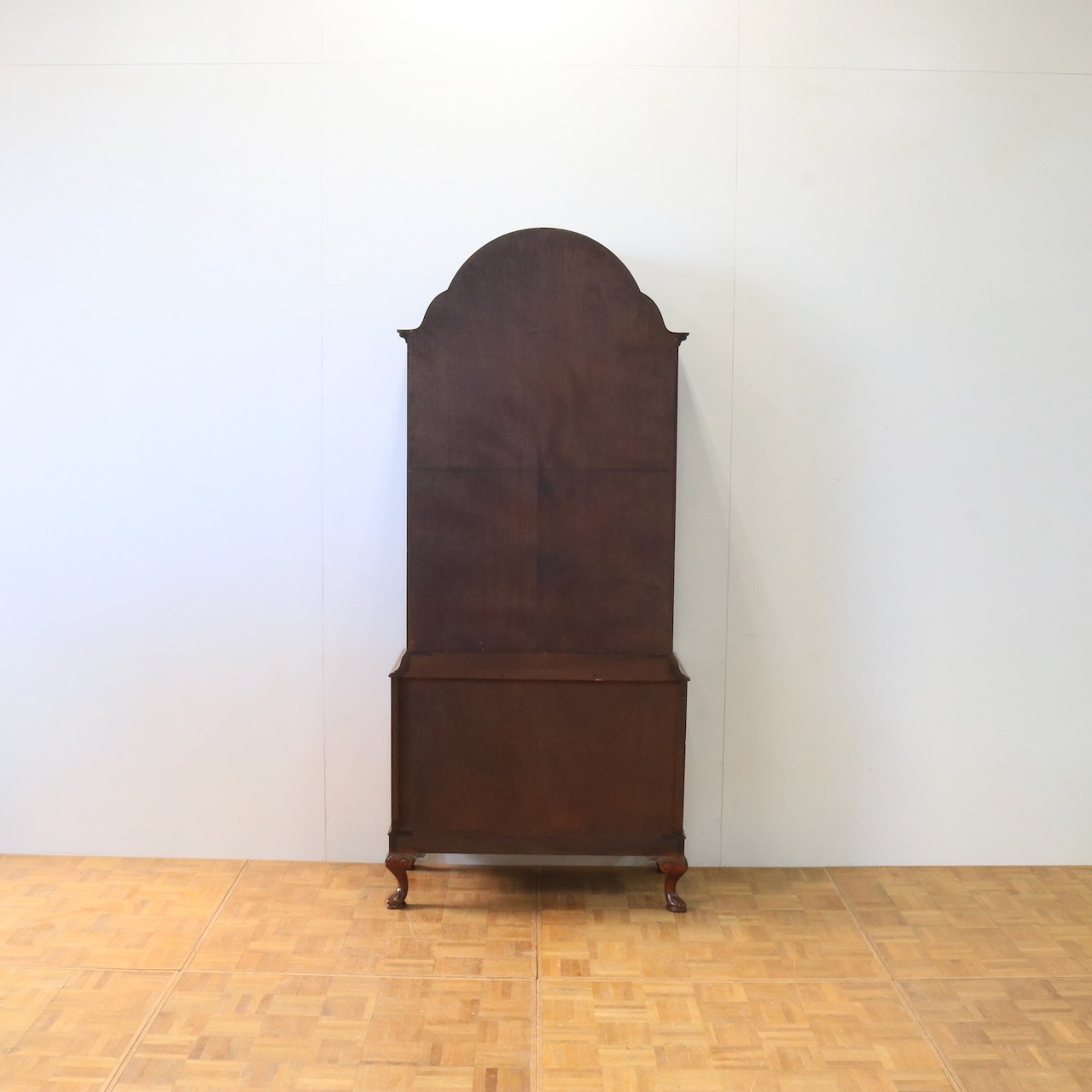 グラスキャビネット