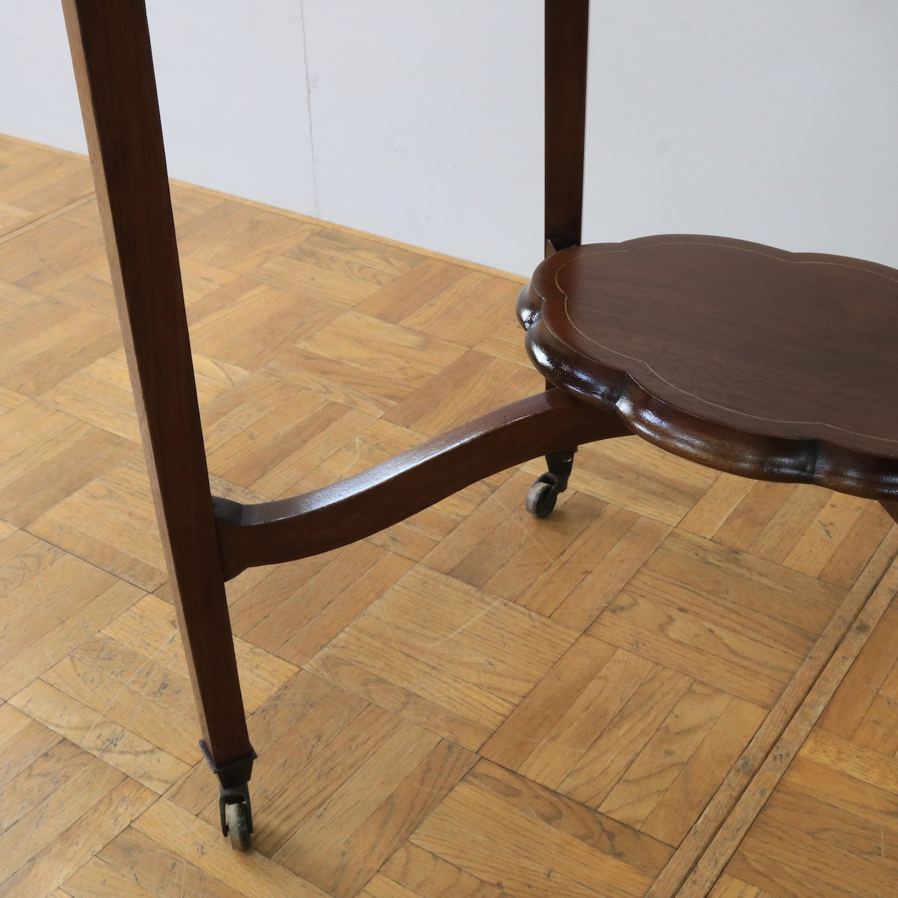 オケージョナルテーブル