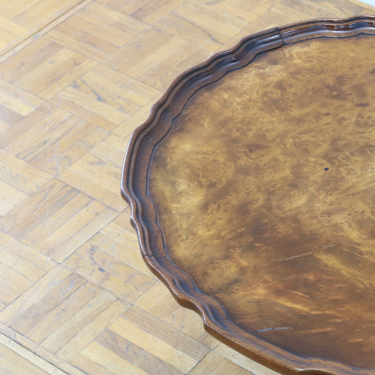 コーヒーテーブル