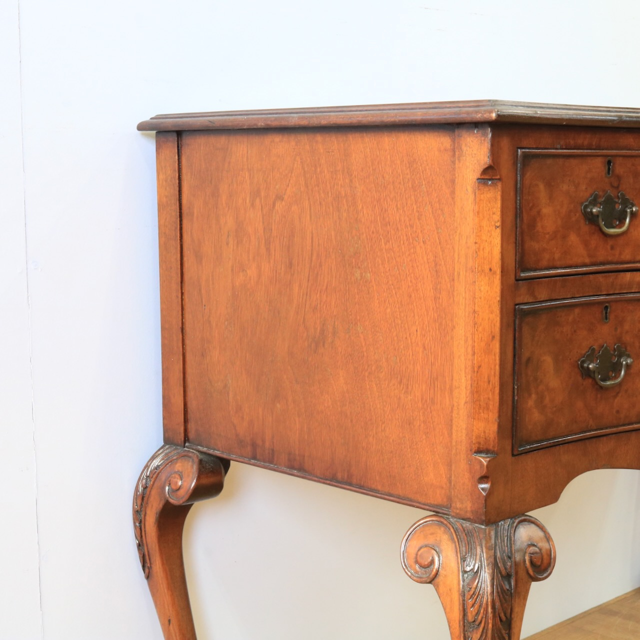 ライティングデスク