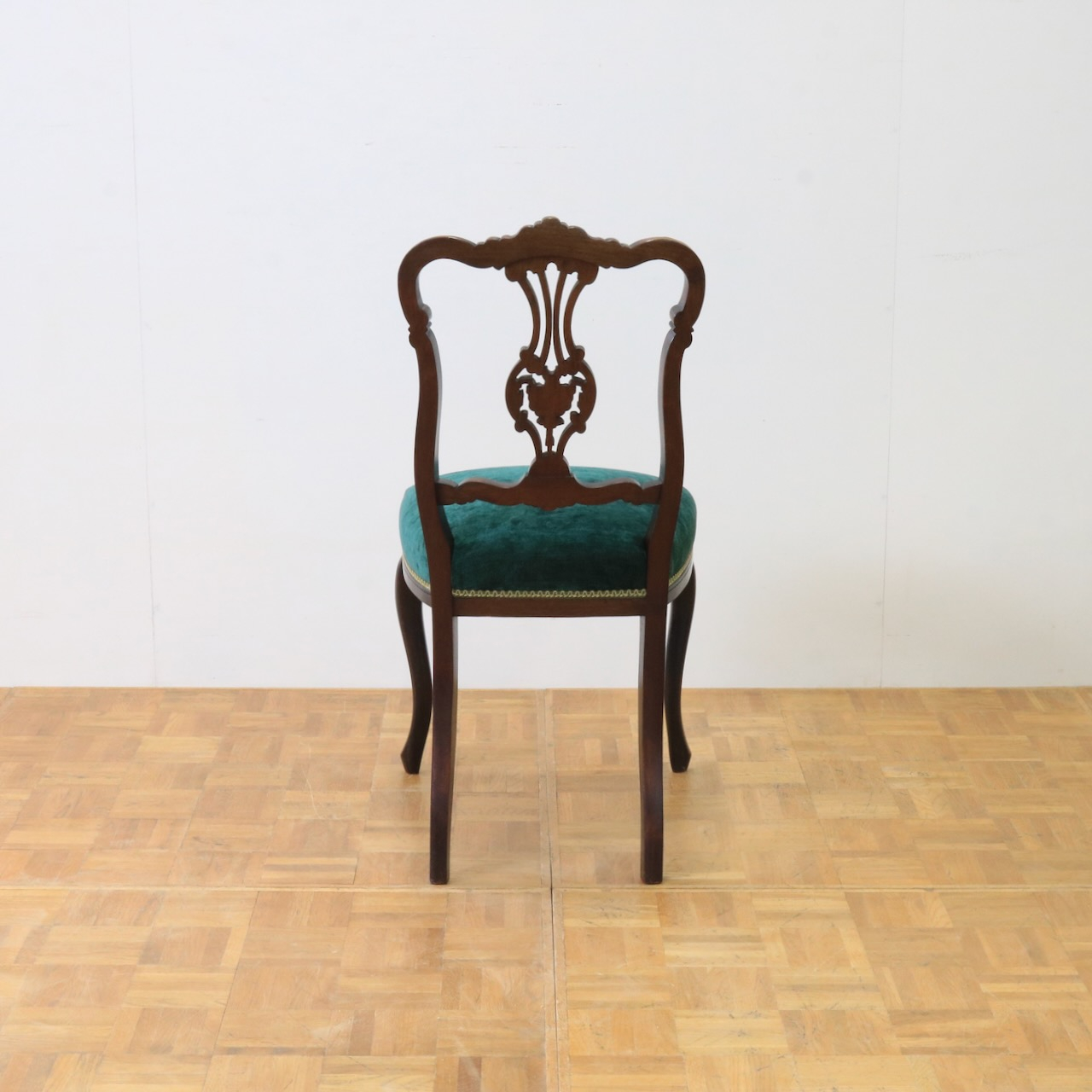 サイドチェアー