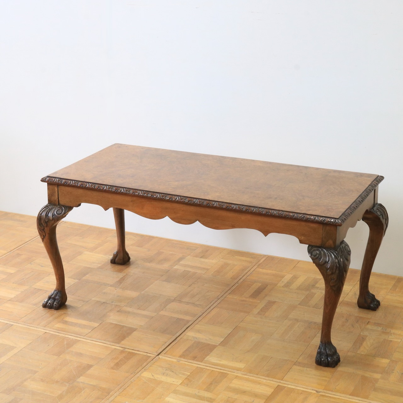 コーヒーテーブル