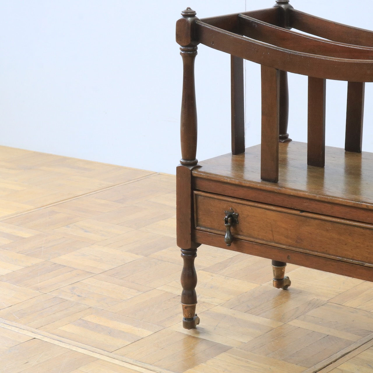 マガジンラック