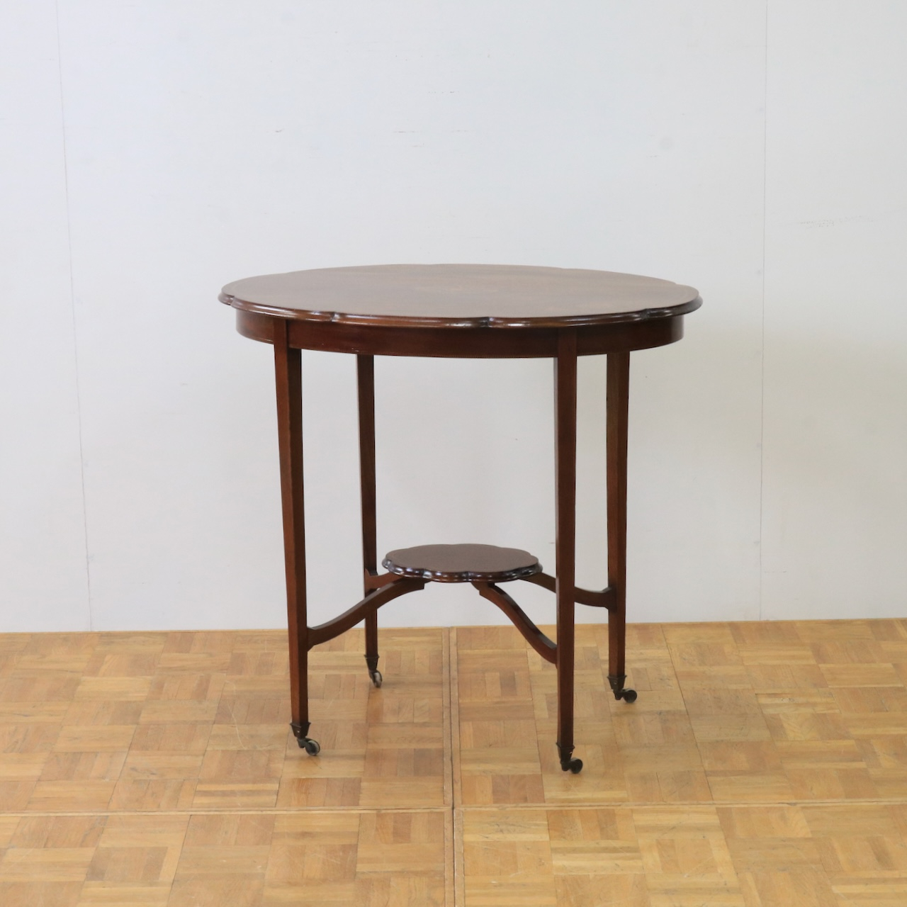 オケージョナルテーブル