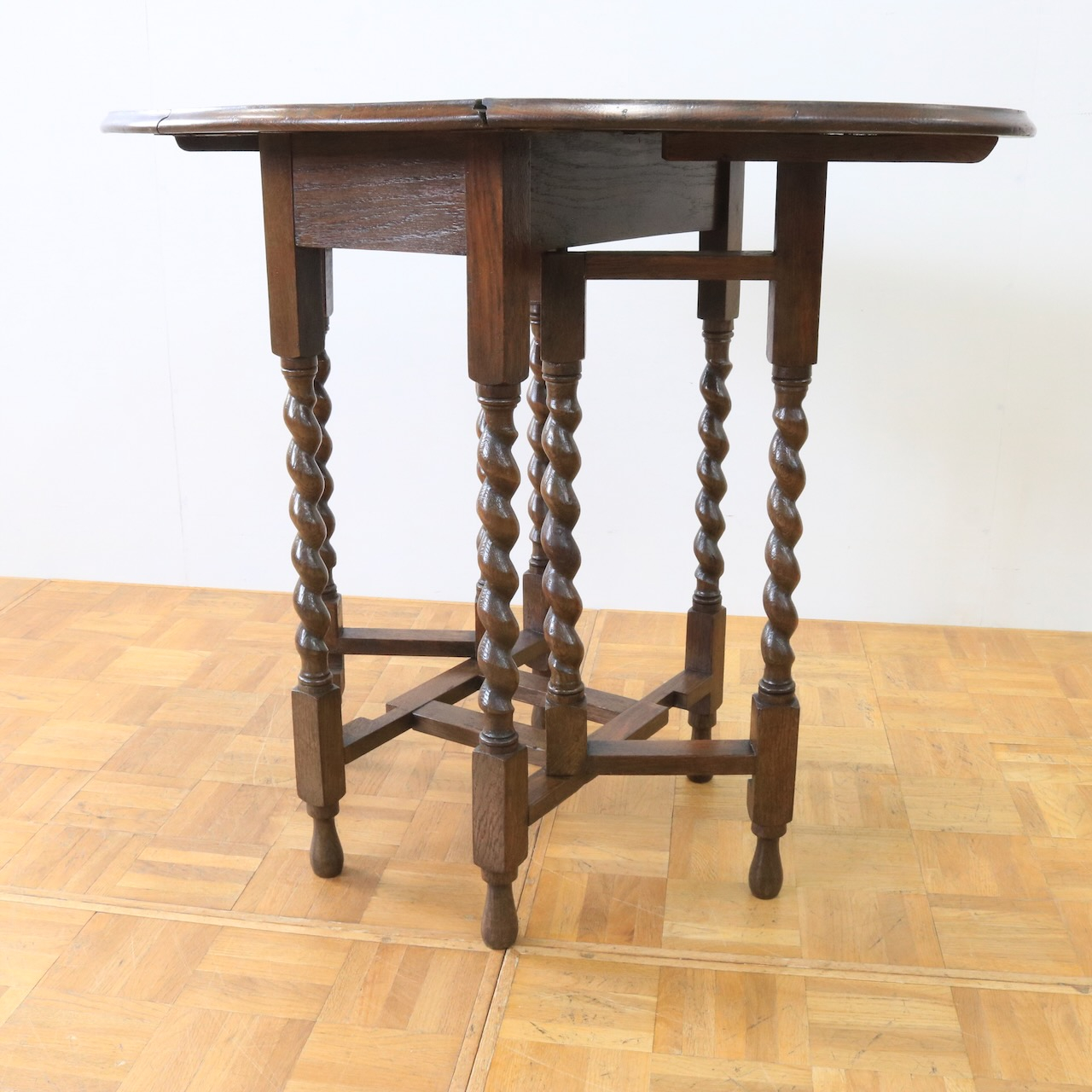 ゲートレッグテーブル