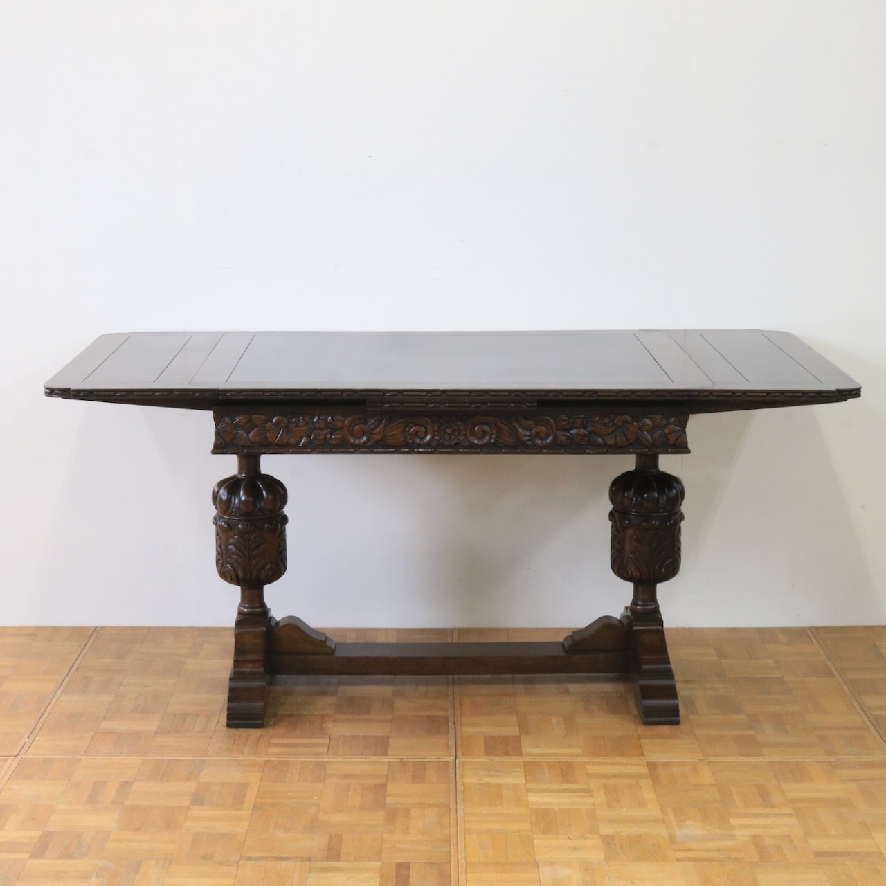 ドローリーフテーブル