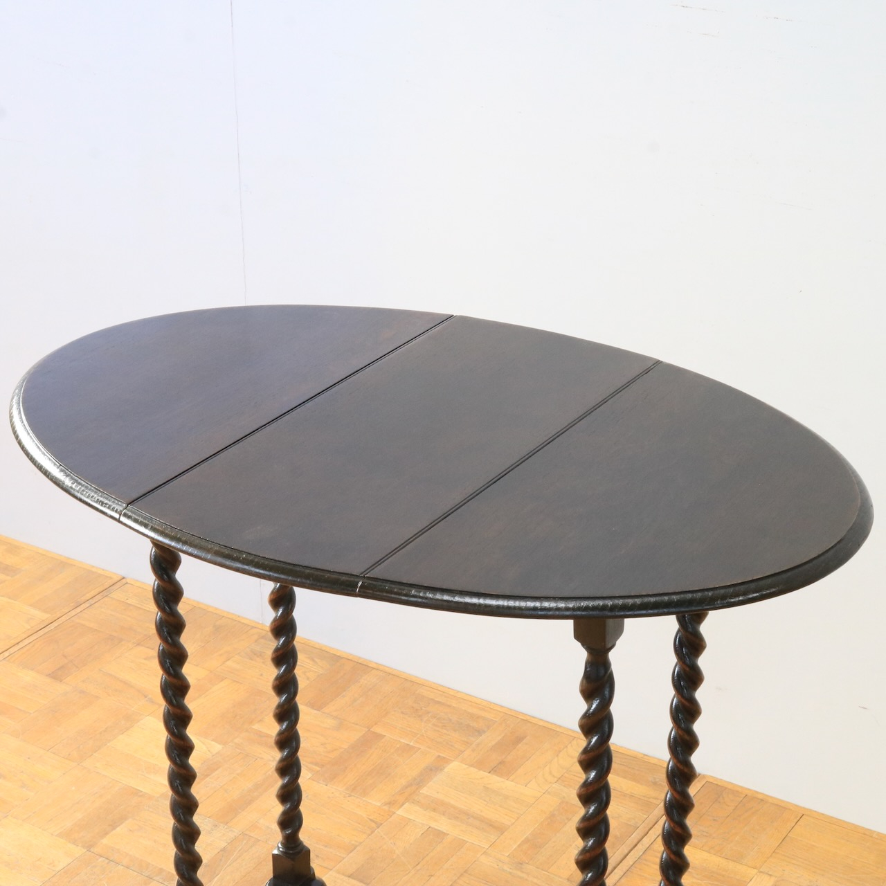 ドロップリーフテーブル