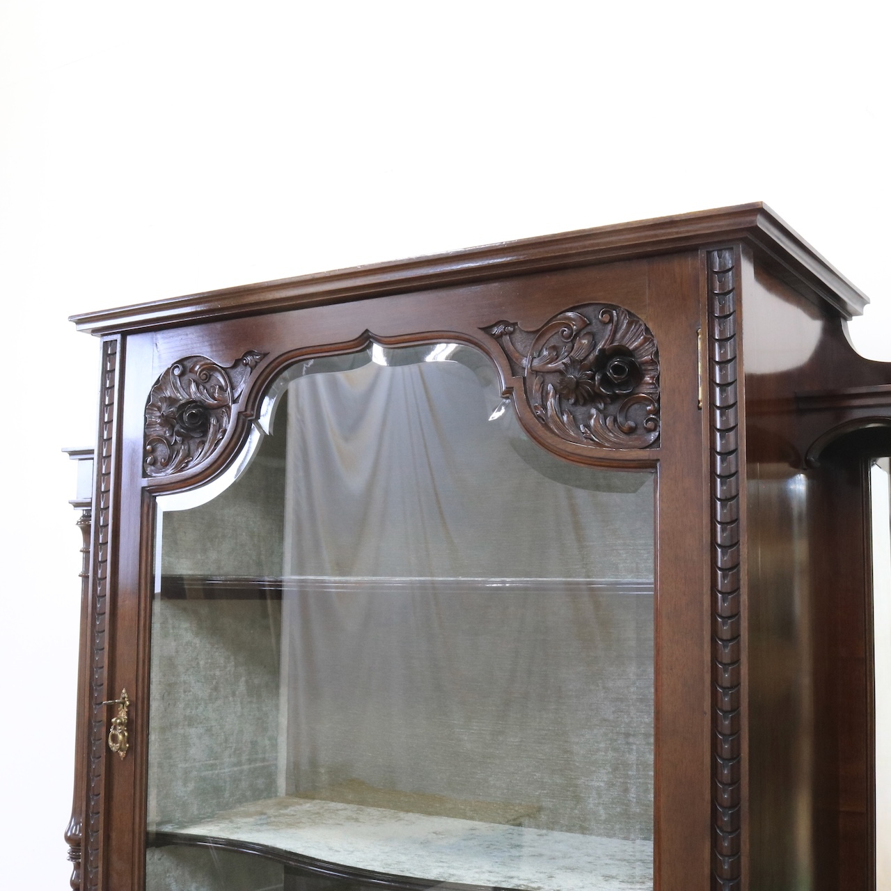 パーラーキャビネット