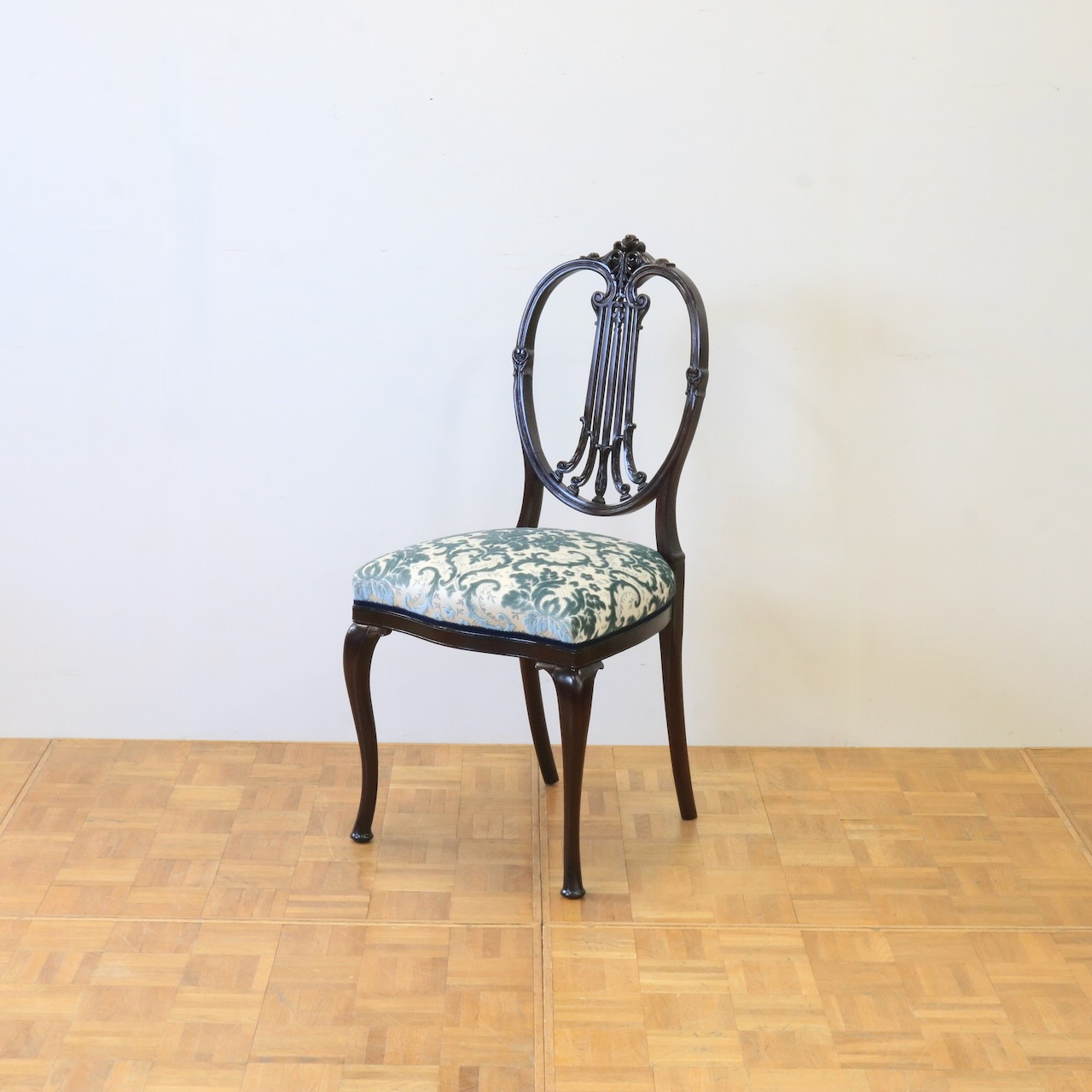 サイドチェアー