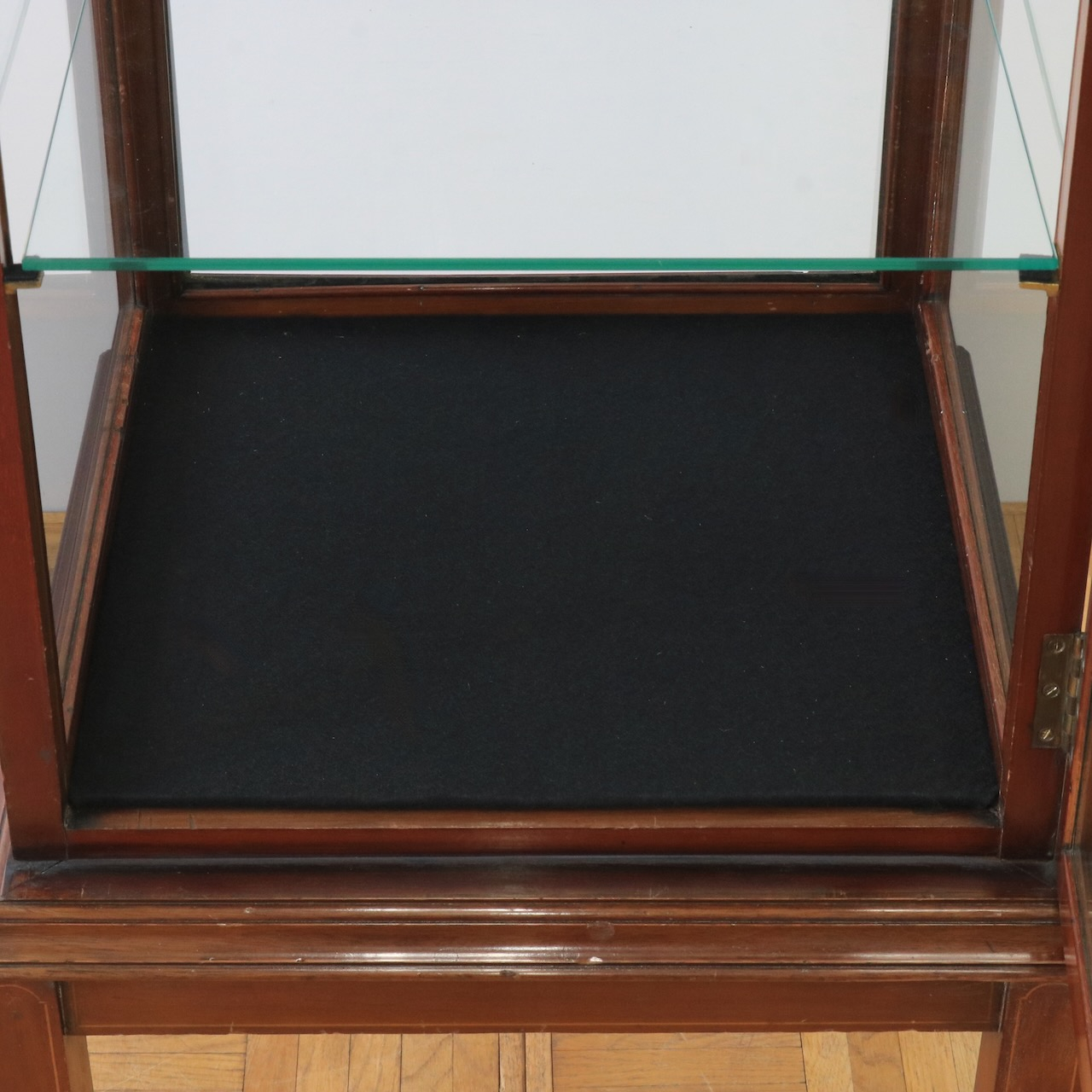 ショップキャビネット