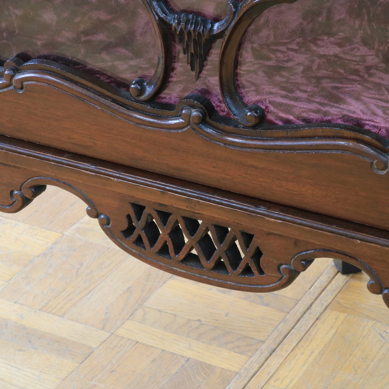 コーナーキャビネット