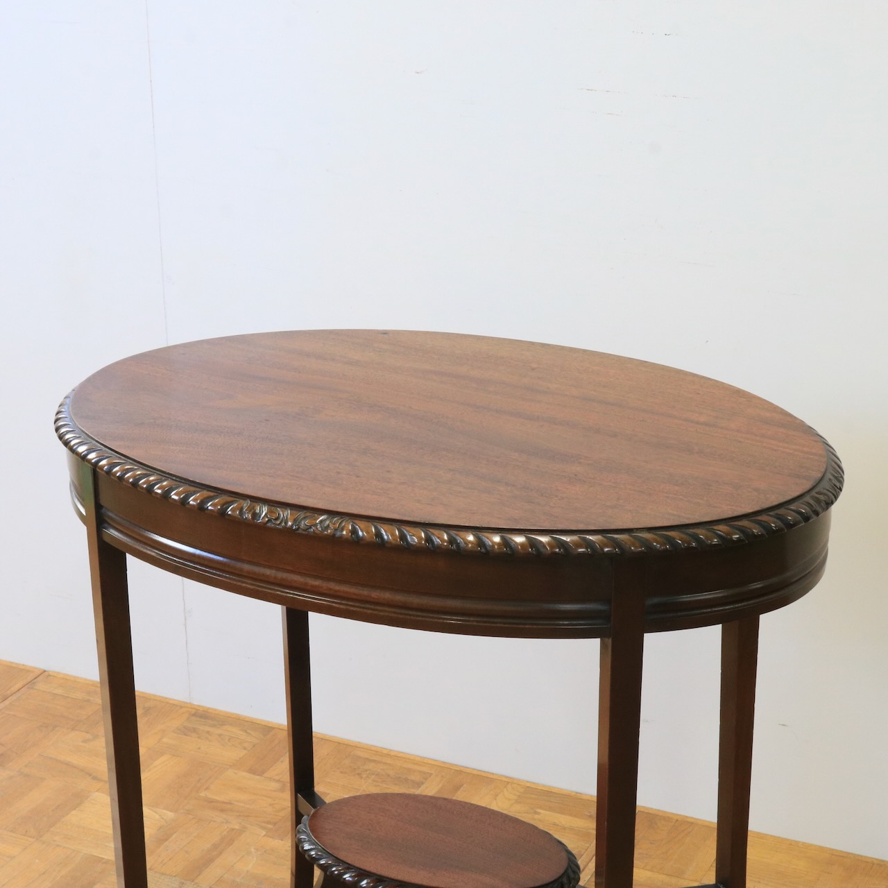 オケージョナルテーブル