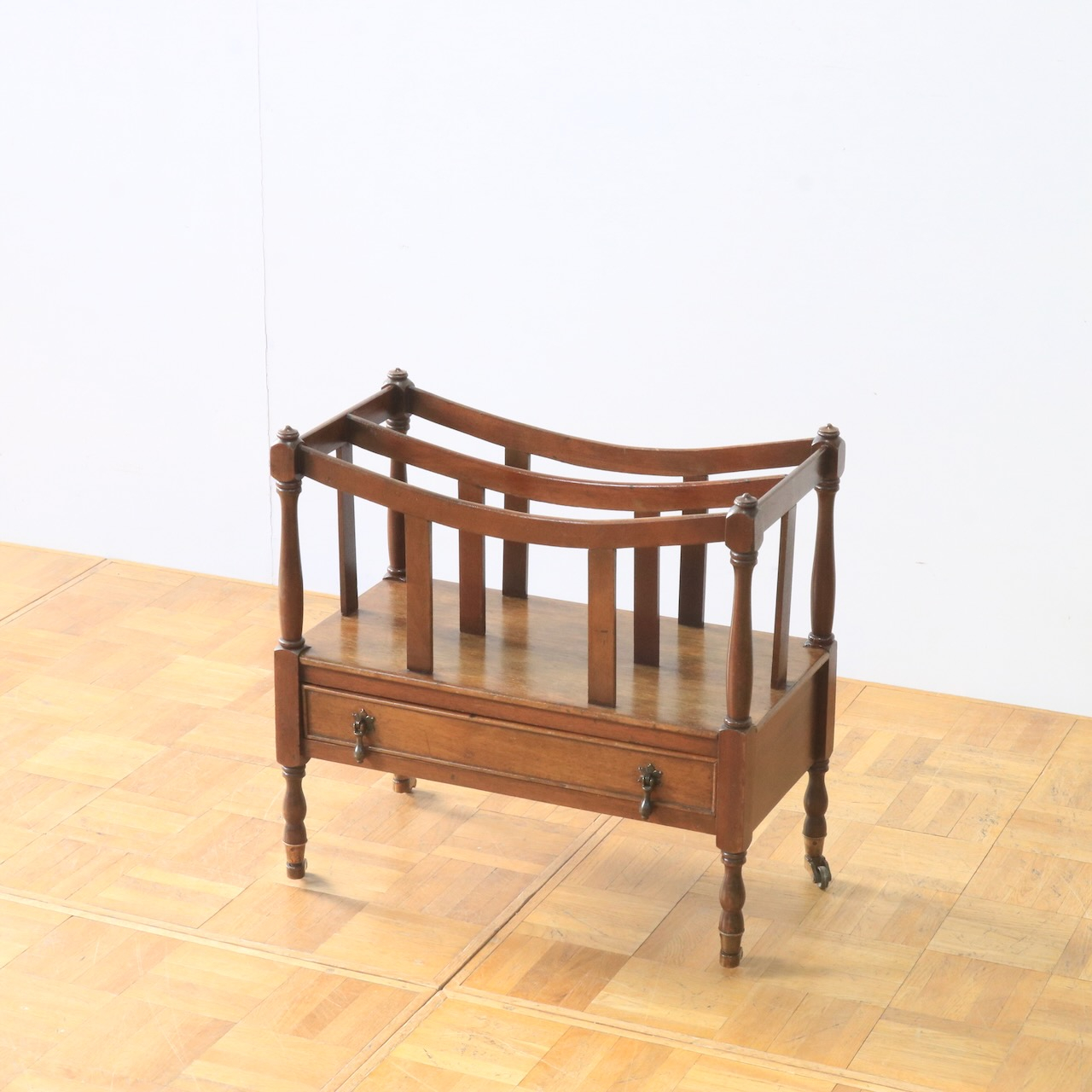 マガジンラック