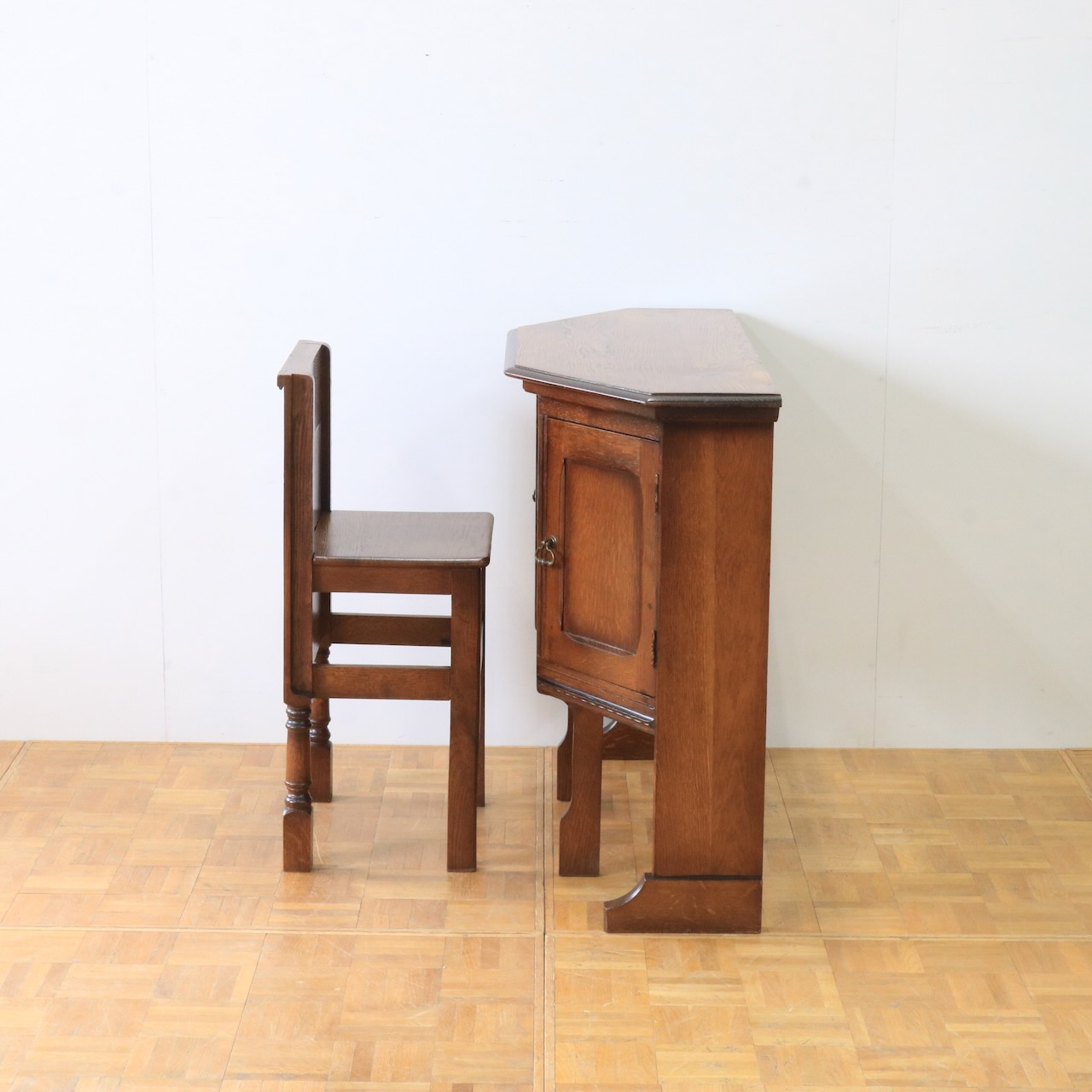 ライティングデスク