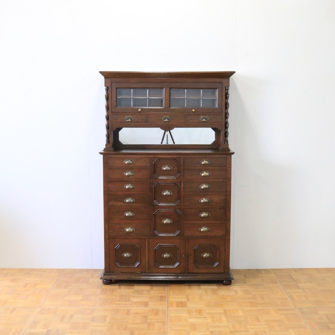 デンティストキャビネット