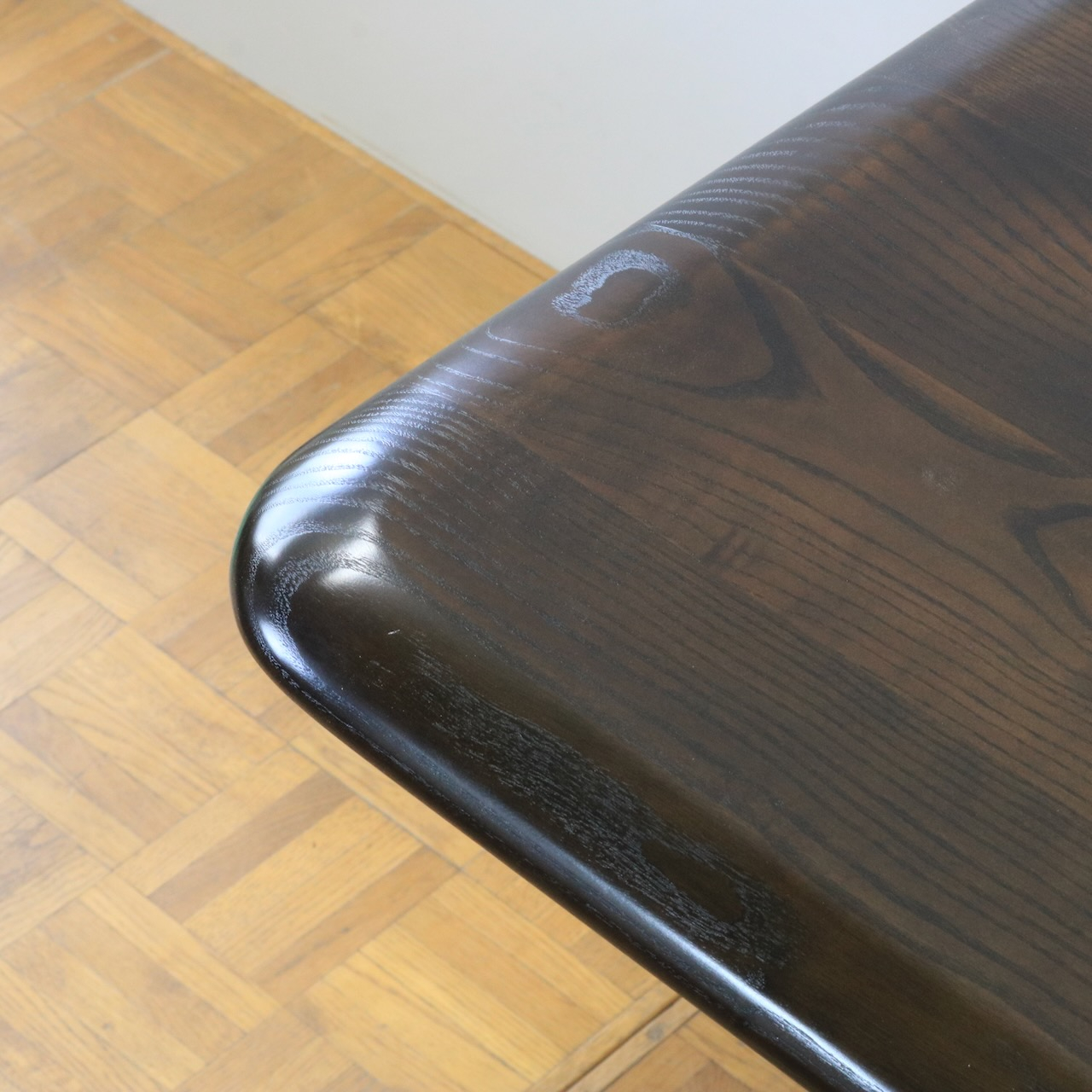 リフェクトリーテーブル