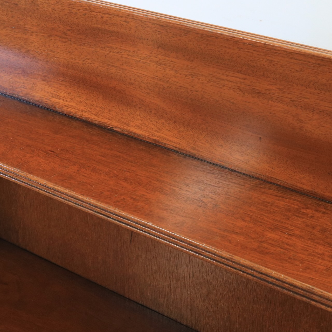 ブックシェルブス