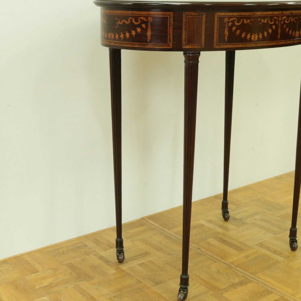 オケージョナルテーブル